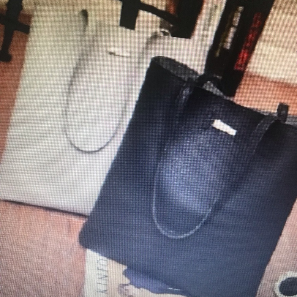 Man made Leather tote 4 for $15